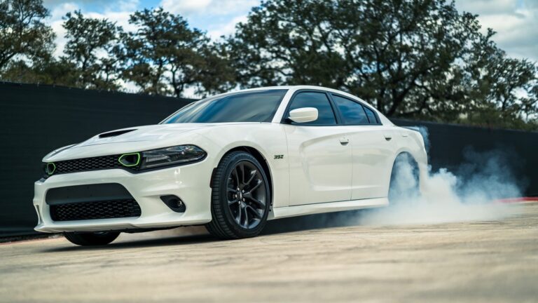 Dodge Charger Trim Levels Explained • The Weekly Autos