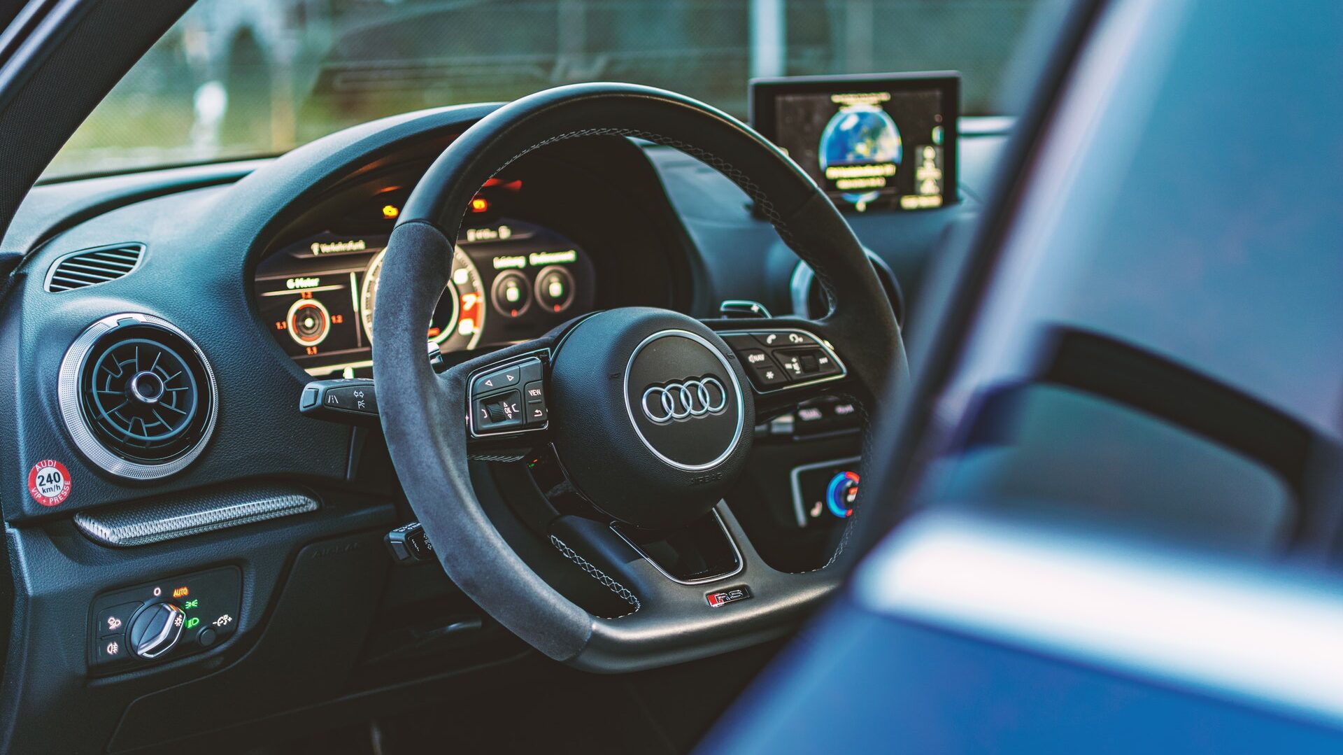 Audi Virtual cockpit with technology package